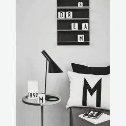 Bestpreis ? Design Letters Personal Kissenhülle Mit Buchstabe - 80x80 Cm - W - White ? 6 Bestpreis ? Design Letters Personal Kissenhülle Mit Buchstabe - 80x80 Cm - W - White ? -Lexington Shop unnamed file 137