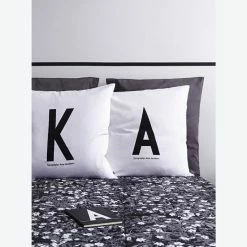 Bestpreis ? Design Letters Personal Kissenhülle Mit Buchstabe - 80x80 Cm - W - White ? 7 Bestpreis ? Design Letters Personal Kissenhülle Mit Buchstabe - 80x80 Cm - W - White ? -Lexington Shop unnamed file 138