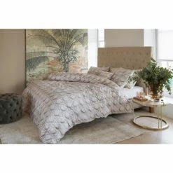 Blitzangebot ? Riviera Maison Rivièra Maison Mercurial Kopfkissenbezug - 80x80 Cm - Off-white ? 3 Blitzangebot ? Riviera Maison Rivièra Maison Mercurial Kopfkissenbezug - 80x80 Cm - Off-white ? -Lexington Shop unnamed file 240